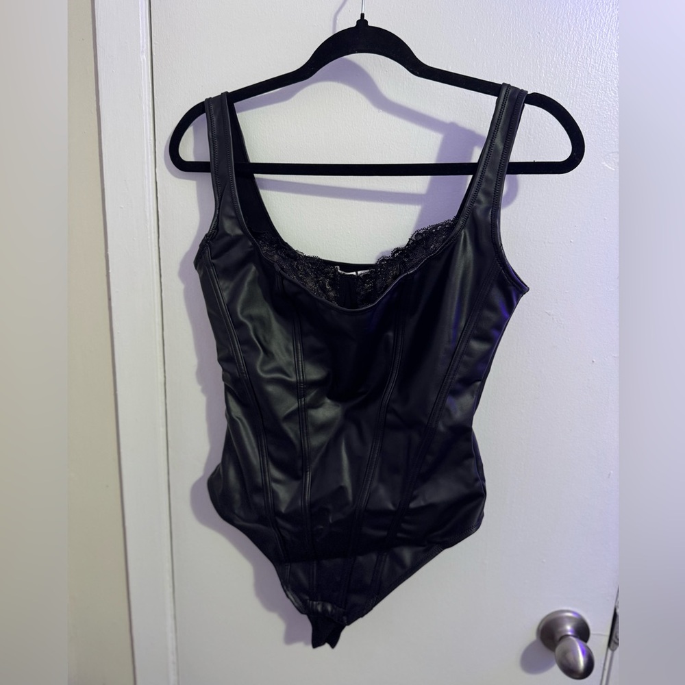 Popilush Faux Leather Lace Balconette